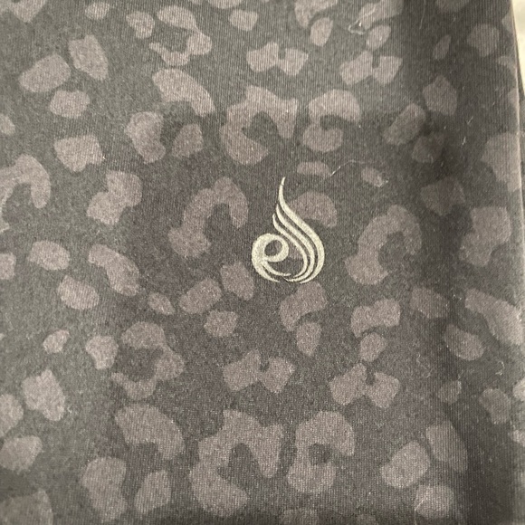 Ryderwear Leggings, Black Leopard Print, Size Small - Picture 3 of 15